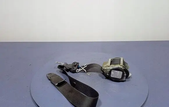 Ford Mondeo MK IV Front seatbelt 606639200