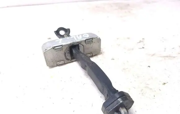 Toyota Avensis T270 Rear door check strap stopper