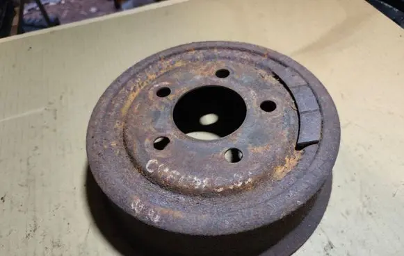 Jeep Cherokee XJ Drum brake (rear) 