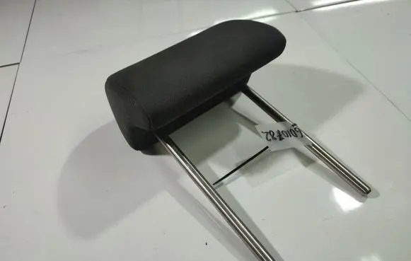 Seat Toledo III (5P) Front seat headrest 