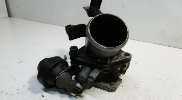 Alfa Romeo 147 Electric throttle body valve 46823851