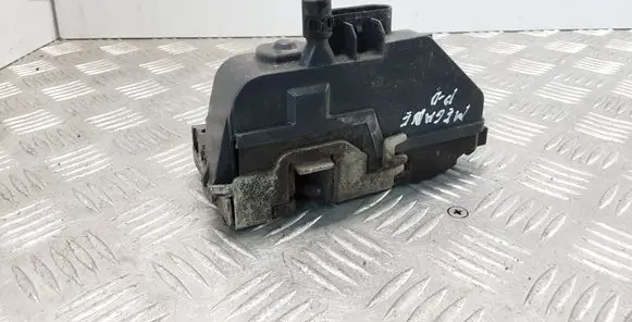 Renault Megane II Front door lock 027781