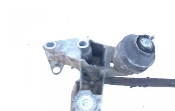 Audi A4 S4 B5 8D Engine mount bracket 8d0199351
