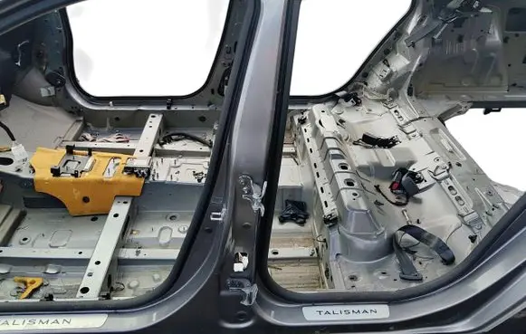 Renault Talisman Front piece kit 