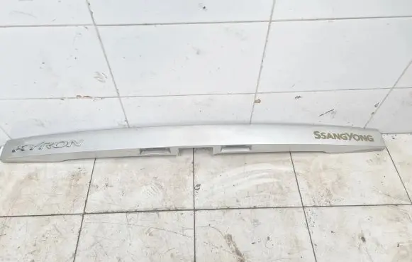 SsangYong Kyron Tailgate trim 7963009010