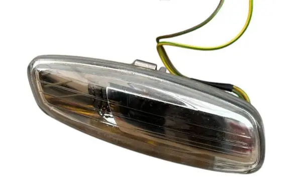 Citroen C4 Grand Picasso Front fender indicator light 05033