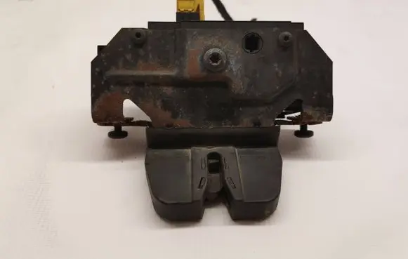 Opel Vectra C Tailgate/trunk/boot lock/catch/latch 495072894 92202968