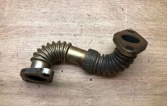 Volkswagen PASSAT B5.5 Vacuum line/pipe/hose 028131521AD