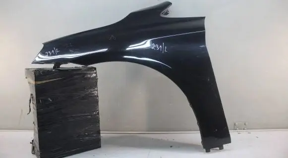 BMW 2 F45 Fender mounting bracket