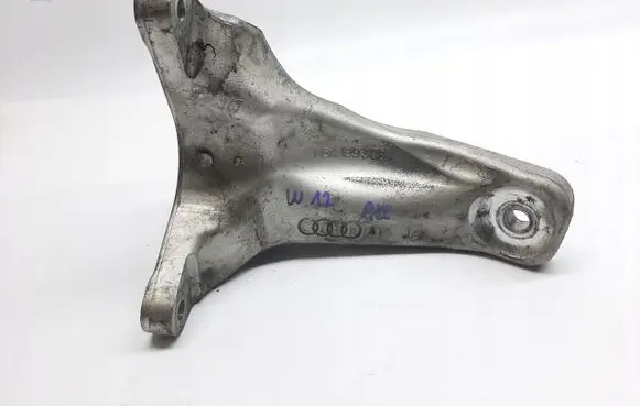 Audi Q7 4M Engine mount bracket 05A199308A