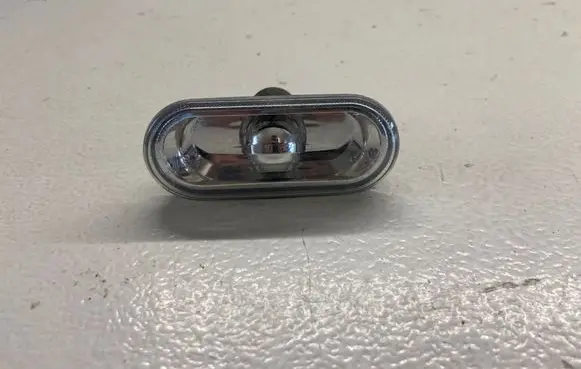 Volkswagen Golf V Front fender indicator light 1j0949117