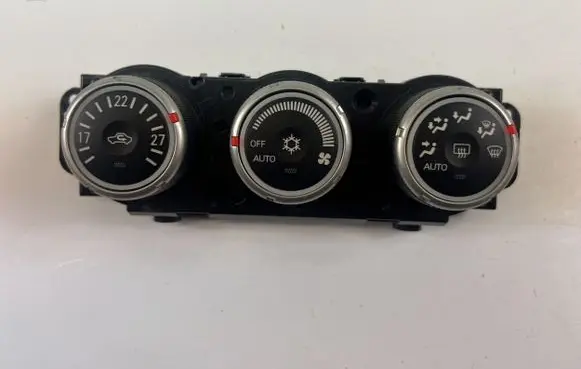 Mitsubishi Outlander Interior fan control switch 7820A115XB