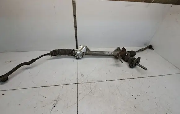 Nissan Qashqai Steering rack 010577