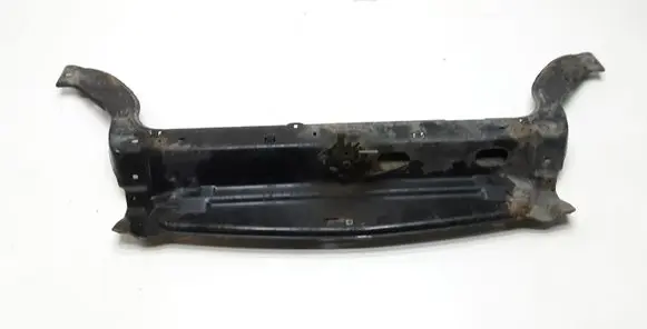 Top upper radiator support slam panel