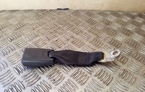 Toyota Corolla E120 E130 Middle seatbelt buckle (rear) 