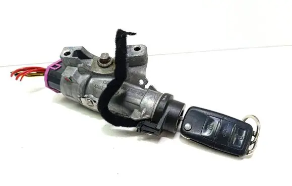 Volkswagen PASSAT B5.5 Ignition lock 4B0905851G