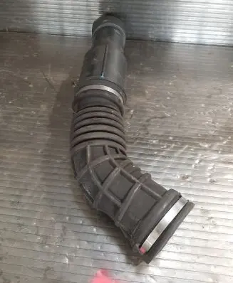 Opel Mokka Air intake duct part 95374553