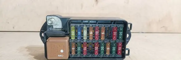 Jaguar XJ X308 Fuse module LNE2800AA 2800AA 518000005