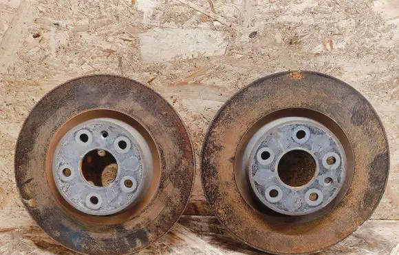 Cadillac XTS Front brake disc