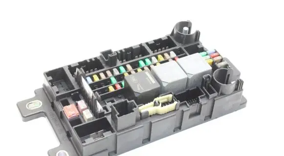 Land Rover Range Rover Evoque L551 Fuse module K8D214N030AC