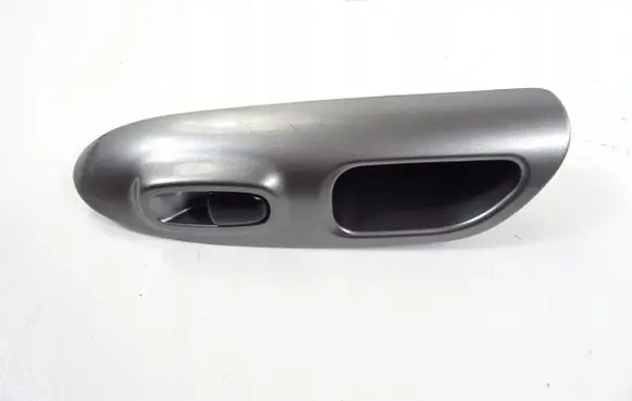 Nissan Juke I F15 Quarter vent window switch 829611KA2A