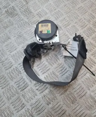 Land Rover Discovery 3 - LR3 Rear seatbelt 601120100D