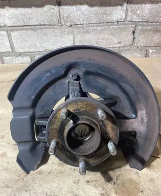Ford Focus Front wheel hub AV613K170 C1MGA91