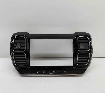 Citroen C5 Aircross Radio/GPS head unit trim 28597488 9817118277