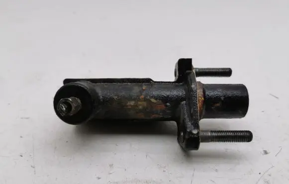 Mazda CX-7 Clutch master cylinder