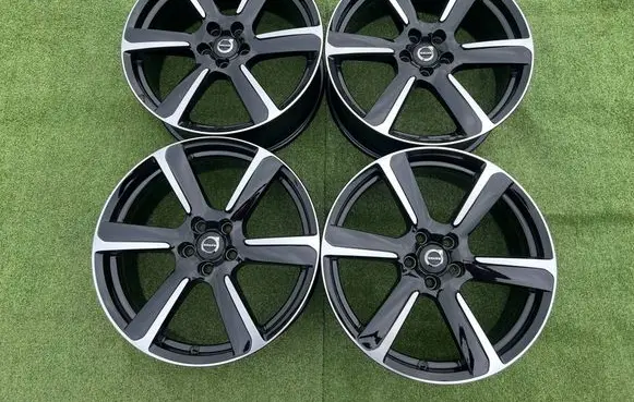 Volvo XC90 R19 alloy rim 31423021