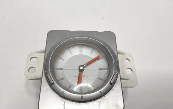 Mitsubishi Outlander Clock MR979796 2990 402183