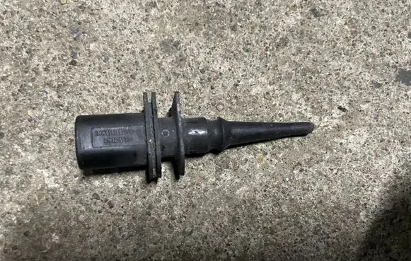BMW 5 E60 E61 Outside/external air temperature sensor 6936953 PA12GF30