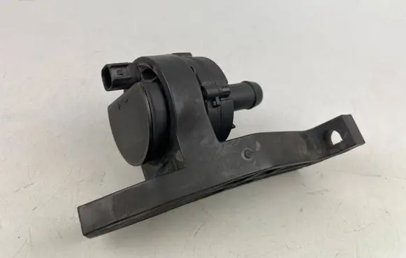 Jaguar XJ X350 Electric auxiliary coolant/water pump 4R8318D473AD 4R83-18D473-AD