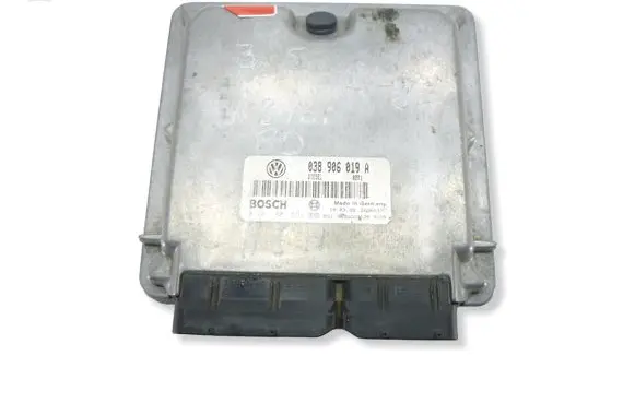 Audi A4 S4 B5 8D Engine control unit/module 038906019A 28SA3977 0281001691