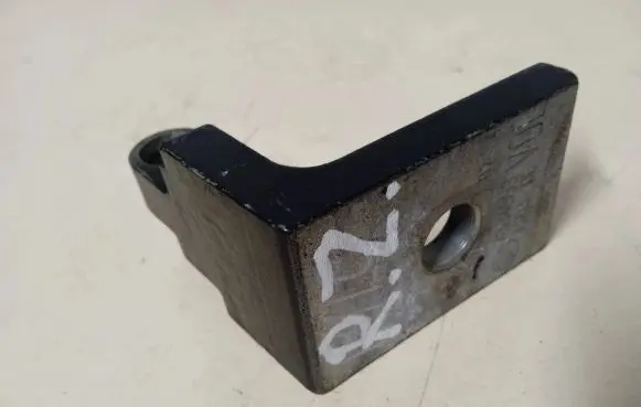BMW X5 F15 Front door upper hinge 7304993