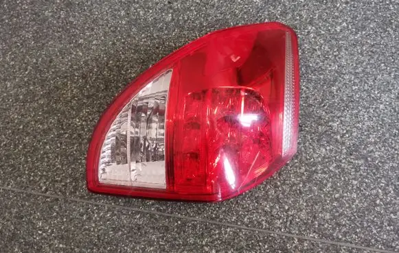 Toyota RAV 4 (XA30) Rear/tail lights