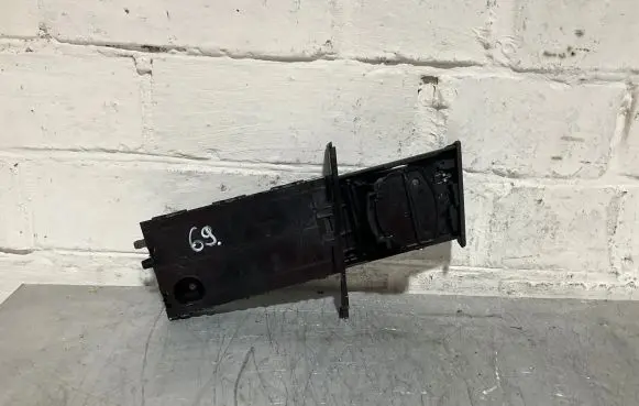 BMW 3 E90 E91 Cup holder 7127461 22167210