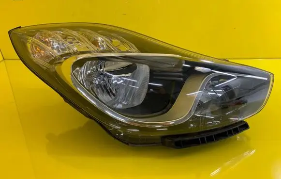 Hyundai ix20 Headlight/headlamp 92102-1K000