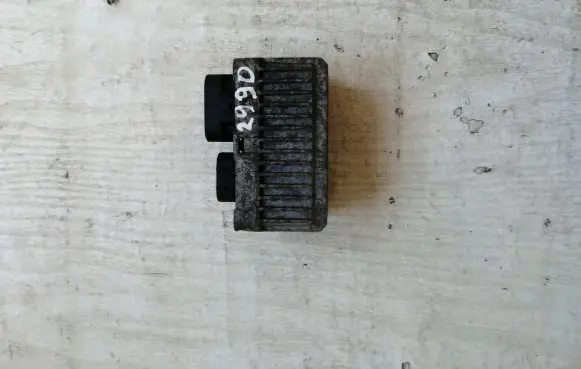 Opel Insignia A Glow plug pre-heat relay 55574293