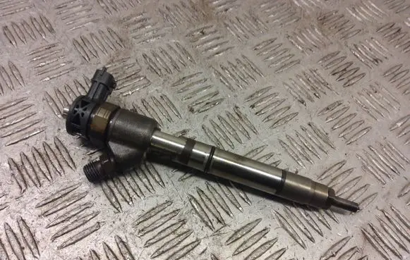 Hyundai i40 Fuel injector 33800-2A610
