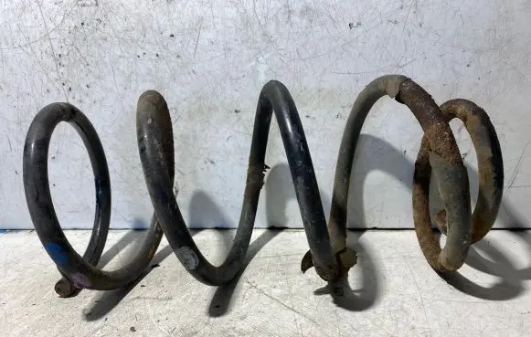 Hyundai Santa Fe Rear coil spring