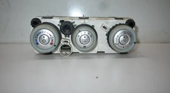 Mitsubishi Colt Climate control unit 69667301
