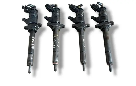 Citroen C4 Grand Picasso Fuel injector 0445110297