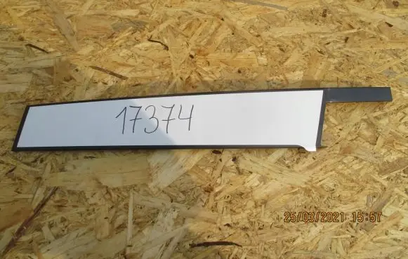 Volkswagen Polo VI Front door glass trim molding 2G4837902