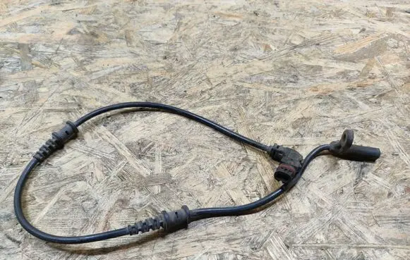 Mercedes-Benz C W203 ABS brake wheel speed sensor A2035400417