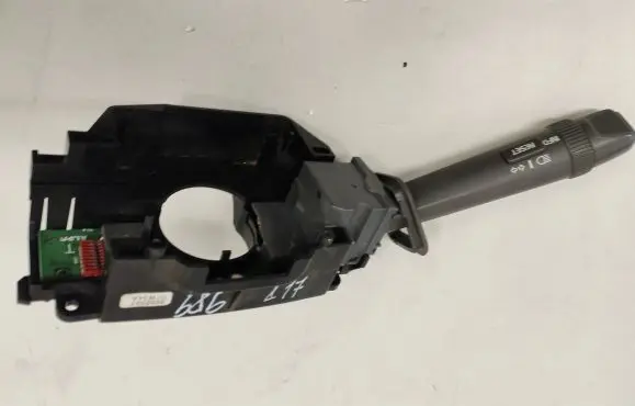 Volvo S60 Wiper control stalk 8666597 01W34A