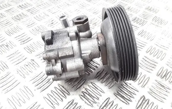 Alfa Romeo 156 Power steering pump 46763561 7613955505