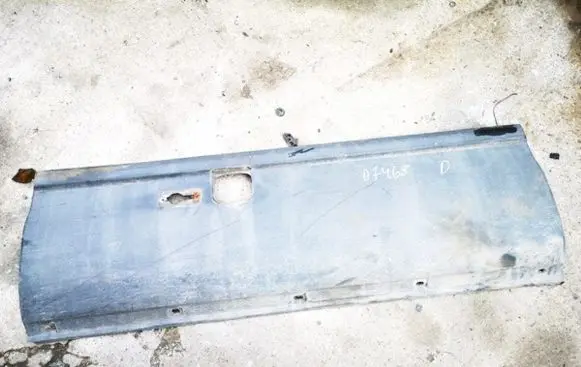 Iveco Daily 40.8 Rear arch trim 504099680 504099681