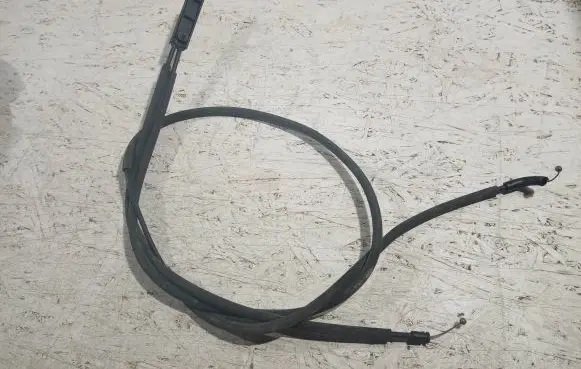 BMW 4 F32 F33 Engine bonnet/hood lock release cable 7411315