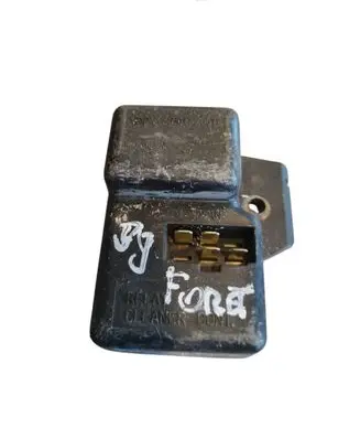 Subaru Forester SF Window wiper relay 
